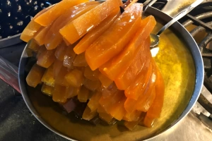 dulce de lechosa puertorriqueño en frasco de vidrio artesanal