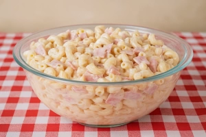 receta de ensalada de coditos con jamón y mayonesa